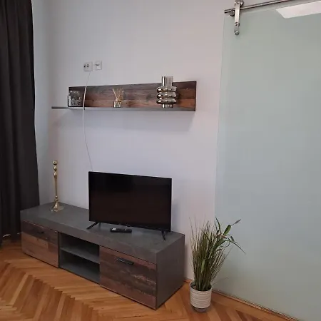 Rosso Apartment Brasov Exterior photo