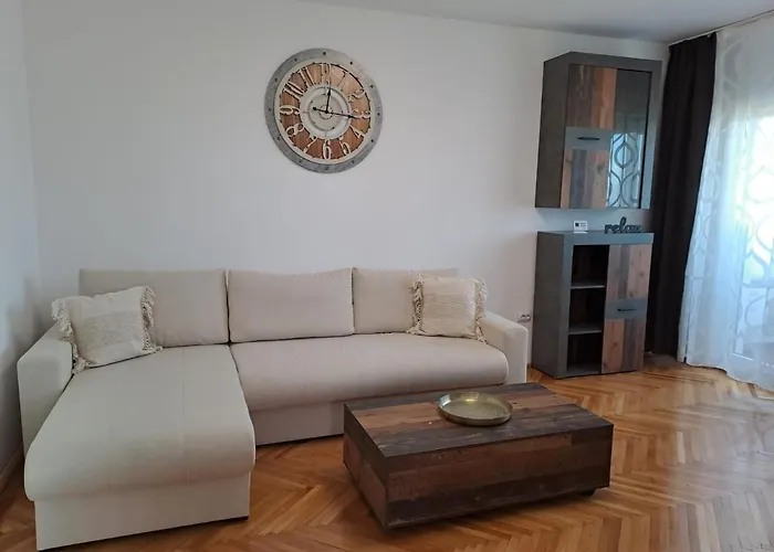 Rosso Apartment Brasov